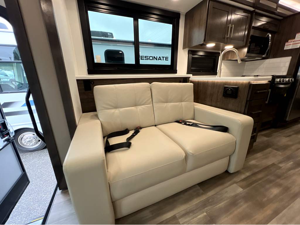 2026 ENTEGRA COACH VISION XL 34G - Image 9