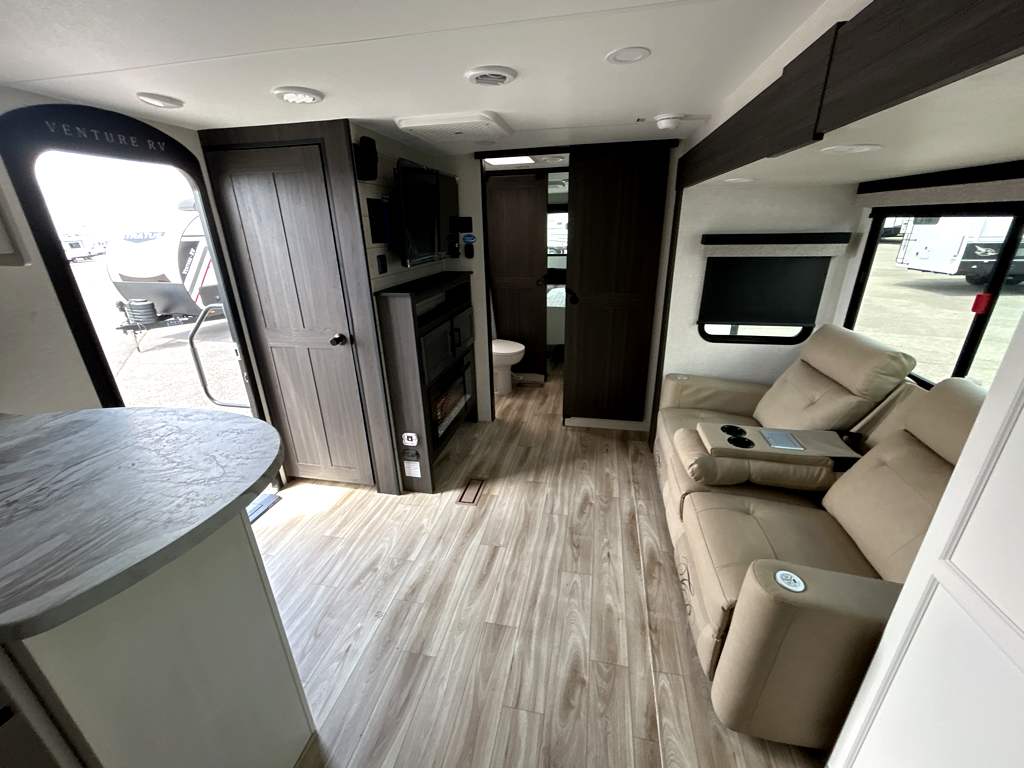 2026 VENTURE RV STRATUS 262VFK - Image 6