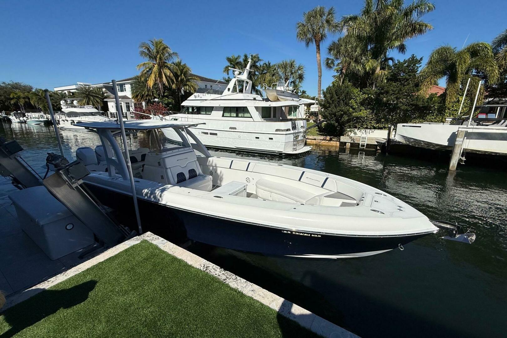 2020 Midnight Express 34 Open - Image 2
