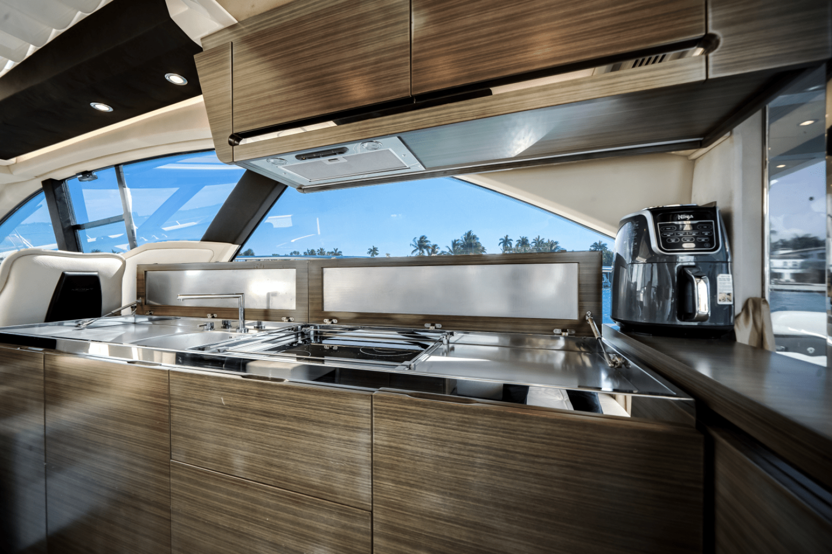 2017 Azimut 55S - Image 38