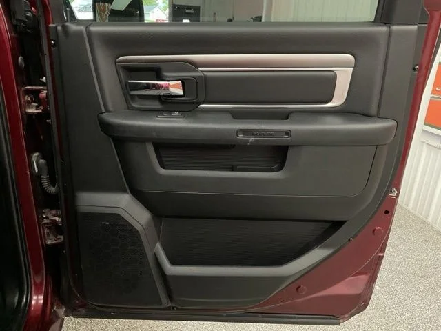 2024 RAM 1500 CLASS - Image 19