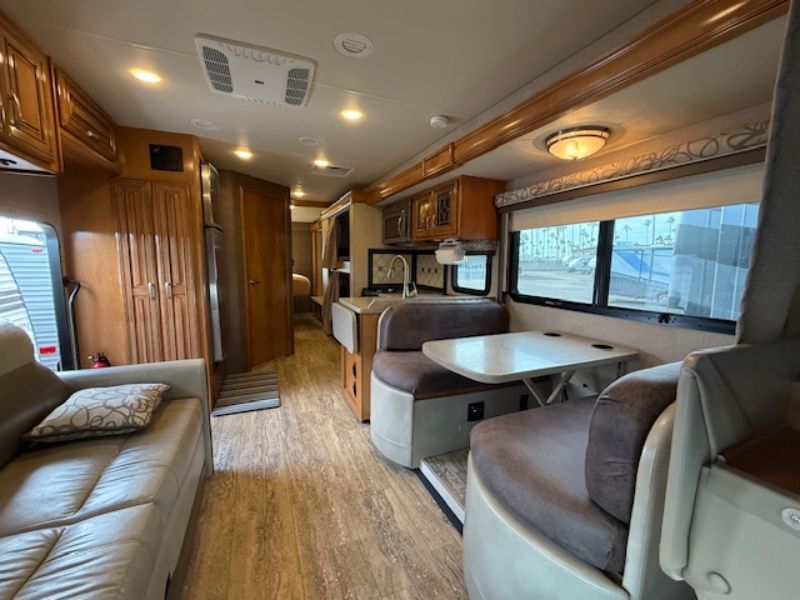 2017 Thor Motor Coach Four Winds Super C 35SB - Image 8