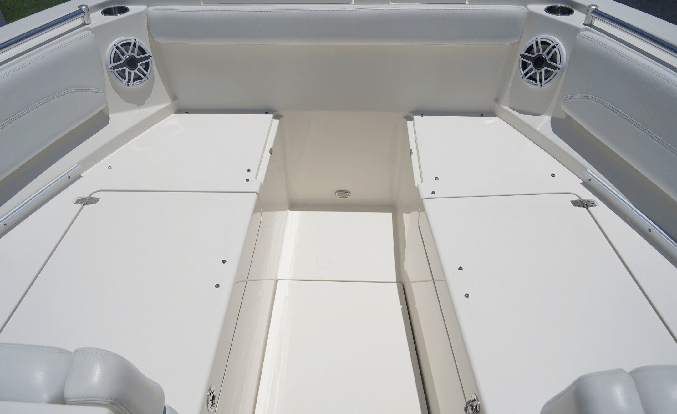 2021 COBIA 330DC - Image 42