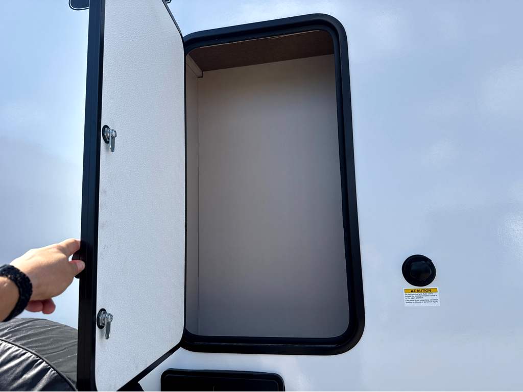 2027 JAYCO JAY FLIGHT 295TBS - Image 23