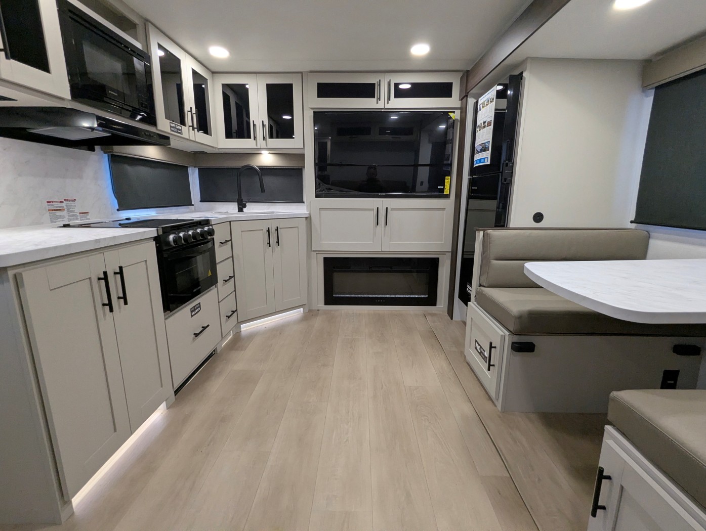 2027 Alliance RV Delta RE250 - Image 23