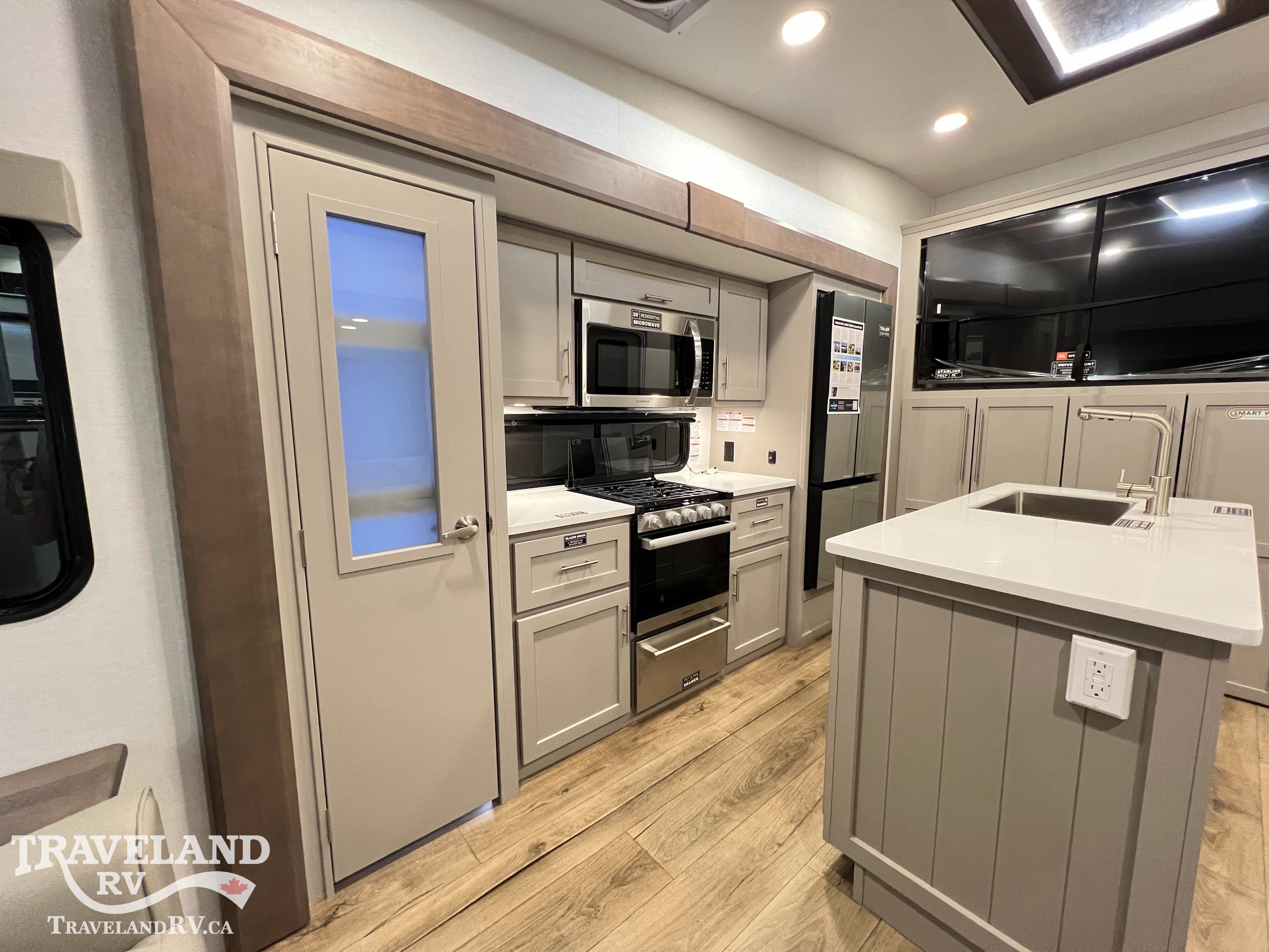 2026 Alliance RV AVENUE 25RL - Image 11