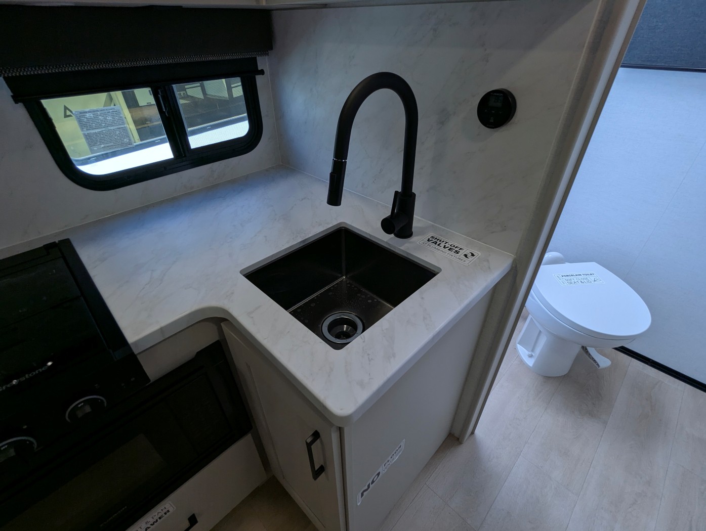 2027 Alliance RV Delta ML166 - Image 23