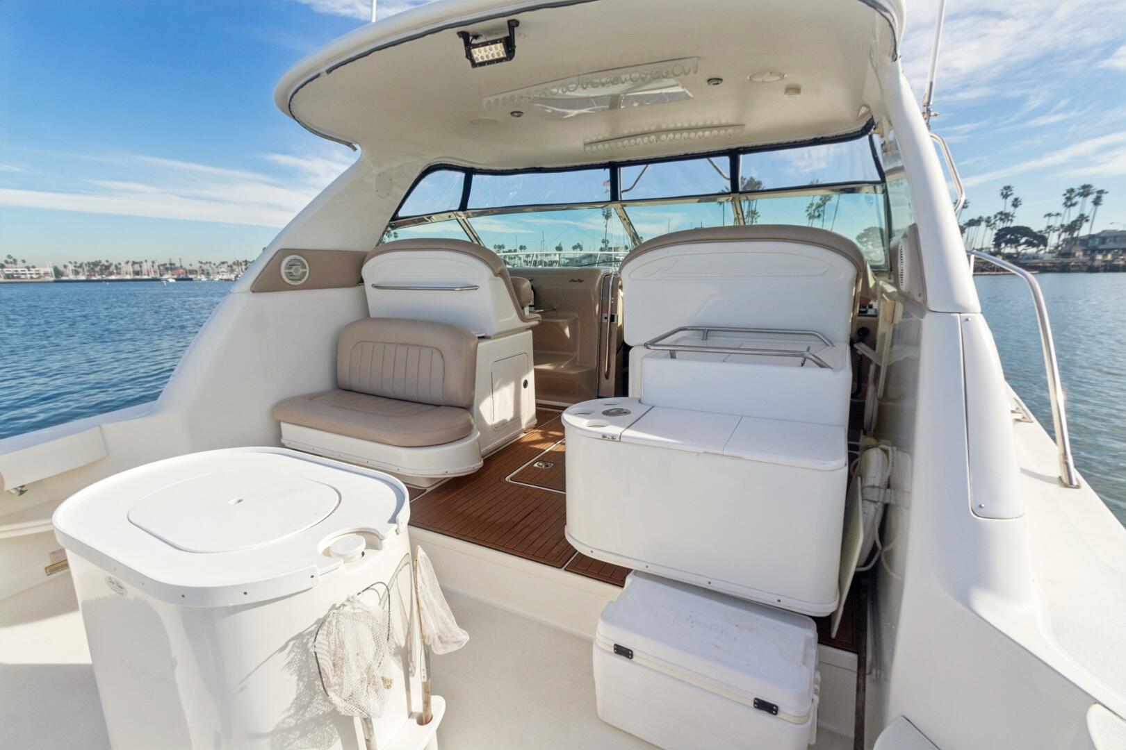 2000 Sea Ray 370 Express Cruiser - Image 41