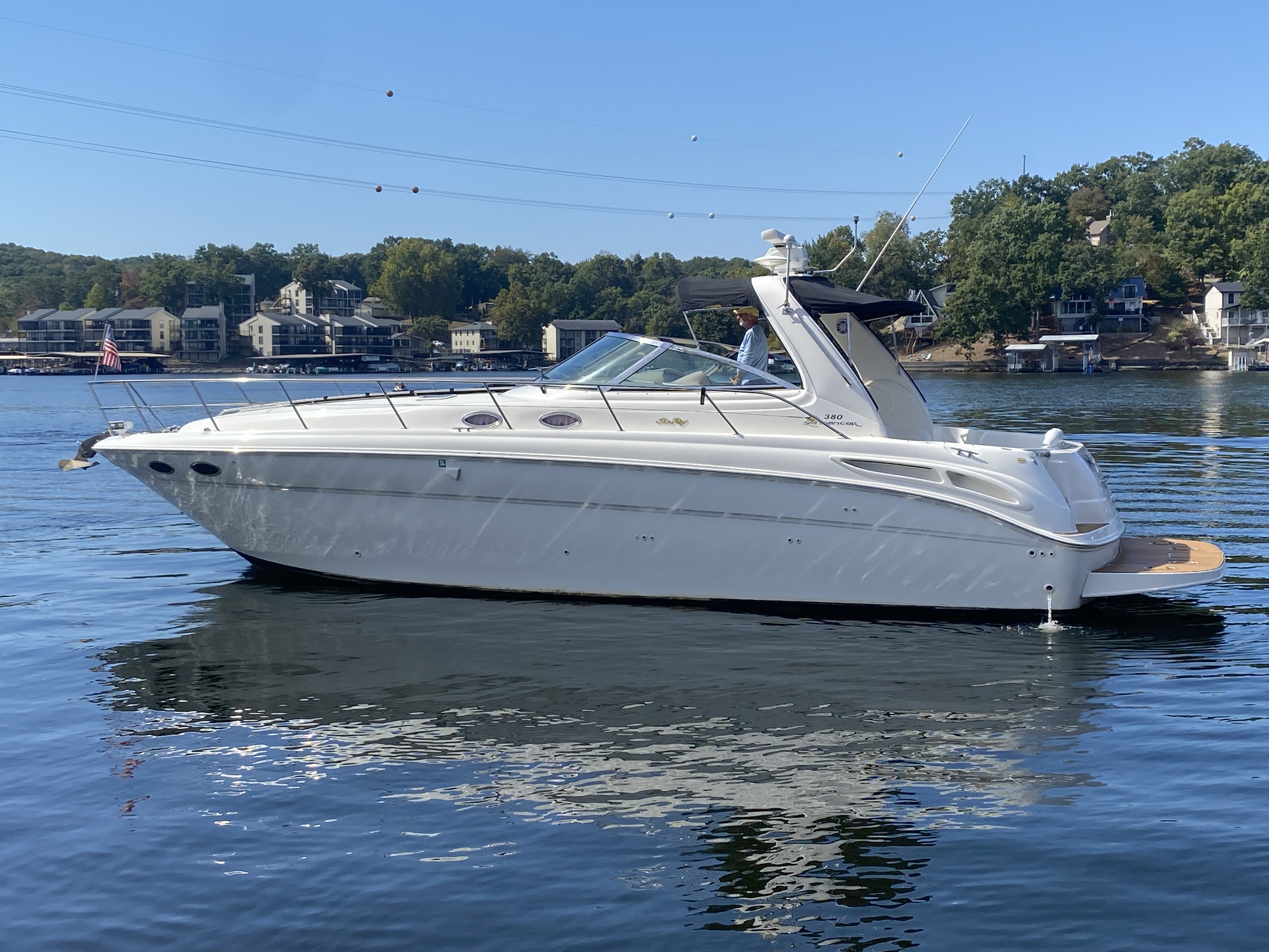 1999 Sea Ray 380 Sundancer - Image 3