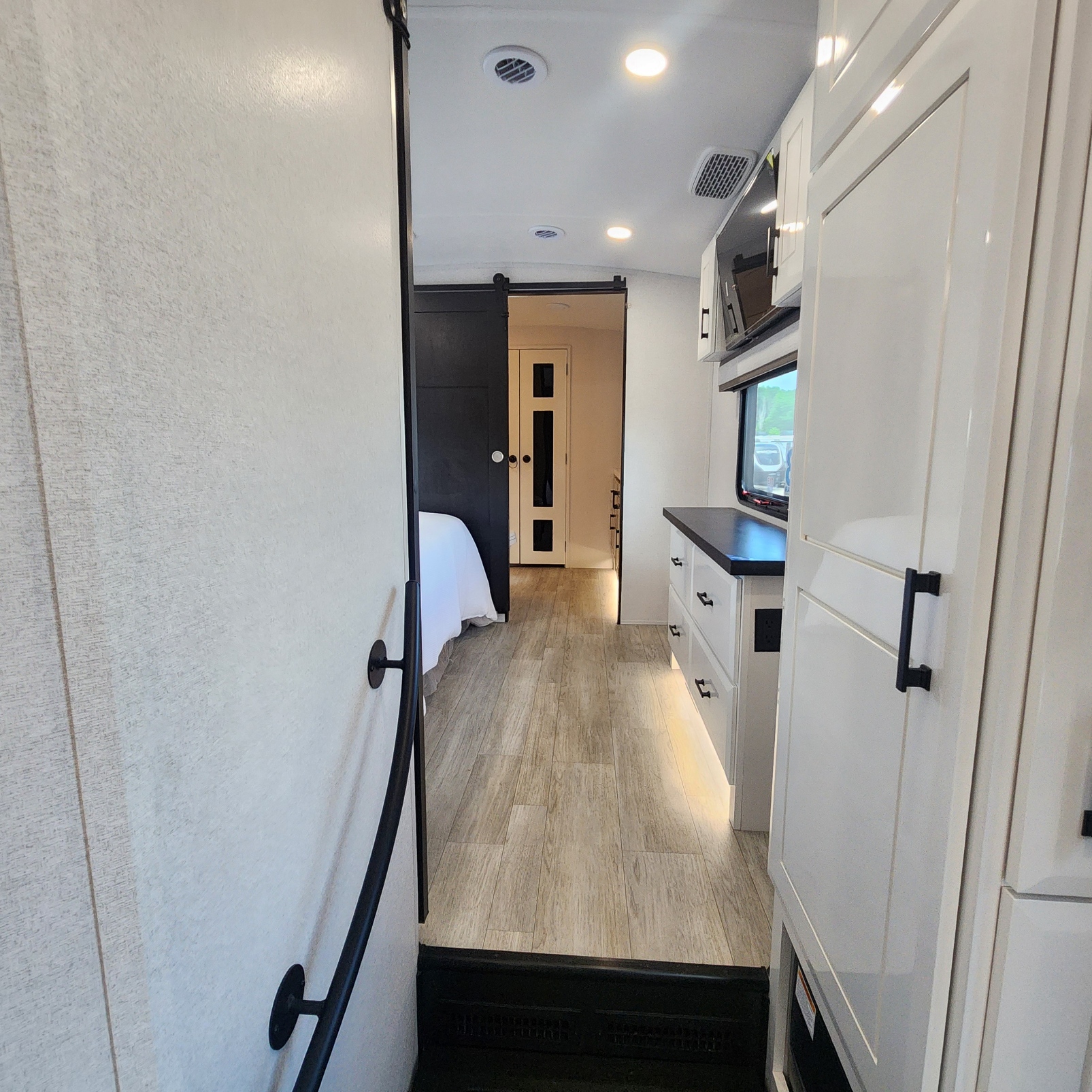 2026 JAYCO PINNACLE 36FBTS - Image 39