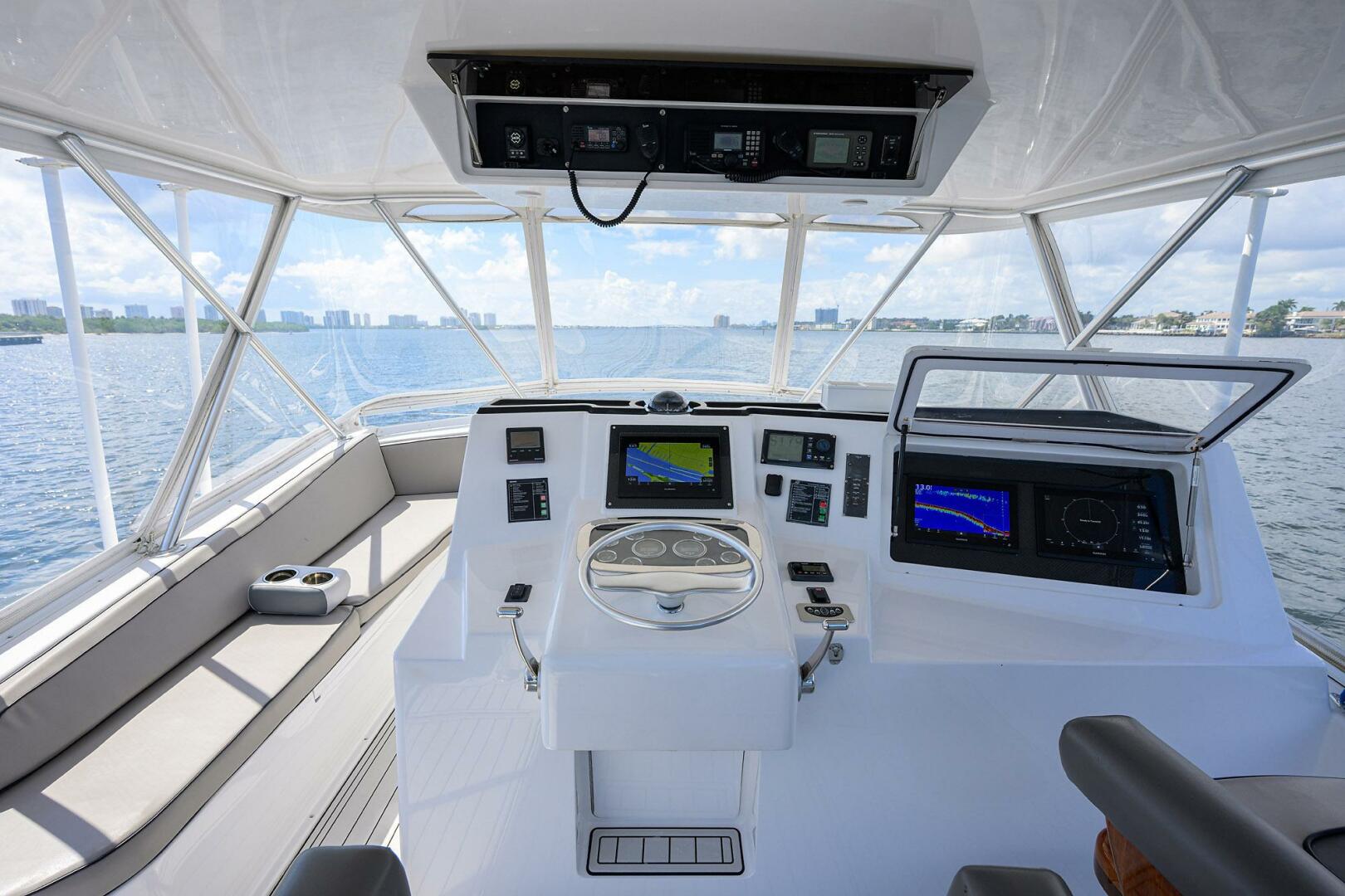 2000 Viking 50 Convertible - Image 40