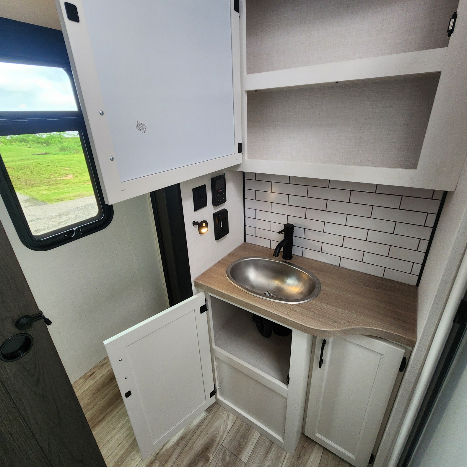 2026 VENTURE RV SPORTTREK 365VFL - Image 58