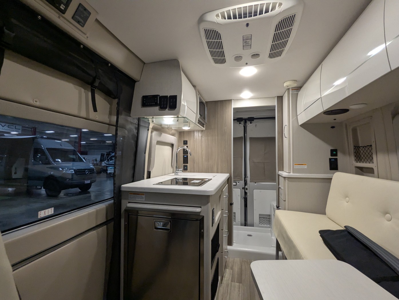 2024 Thor Motor Coach Rize 18M - Image 25