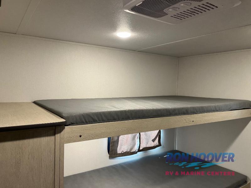 2026 COACHMEN 5320BEDS - Image 27