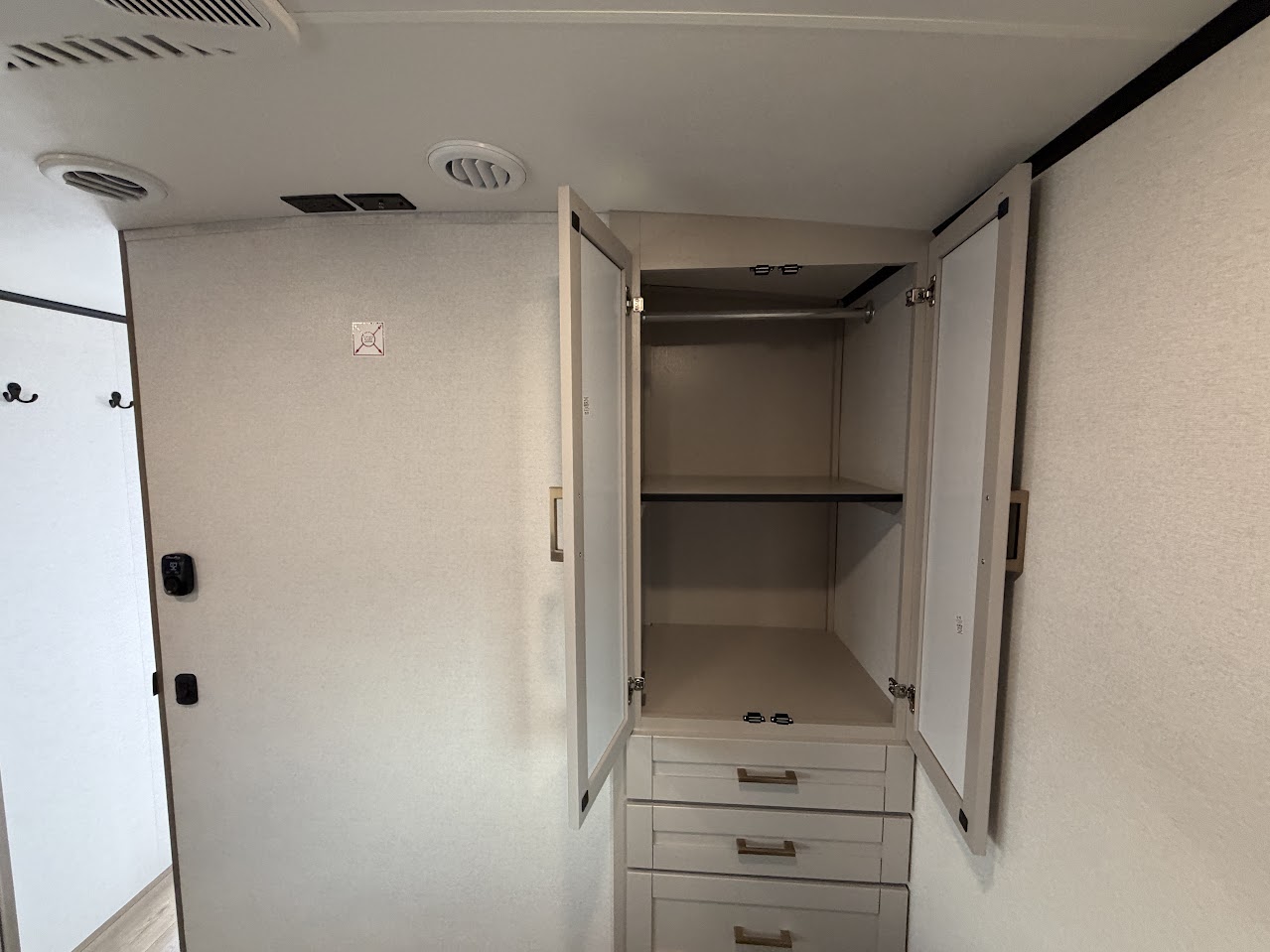 2027 JAYCO JAY FEATHER 27MK - Image 42