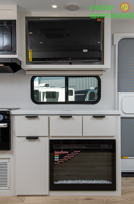 2027 Winnebago Thrive 25RLS - Image 17