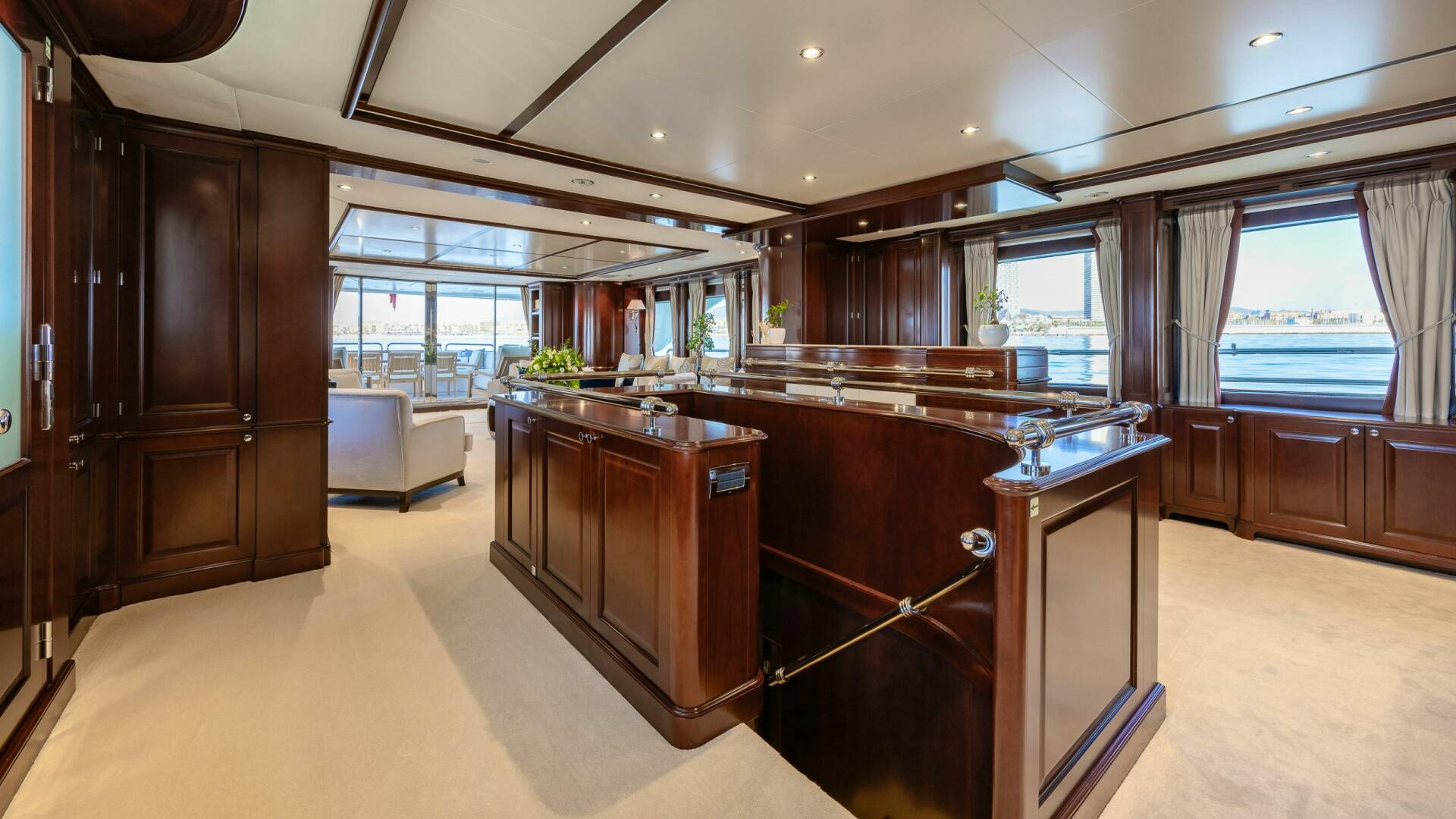 2009 Benetti Benetti Classic 120 - Image 31