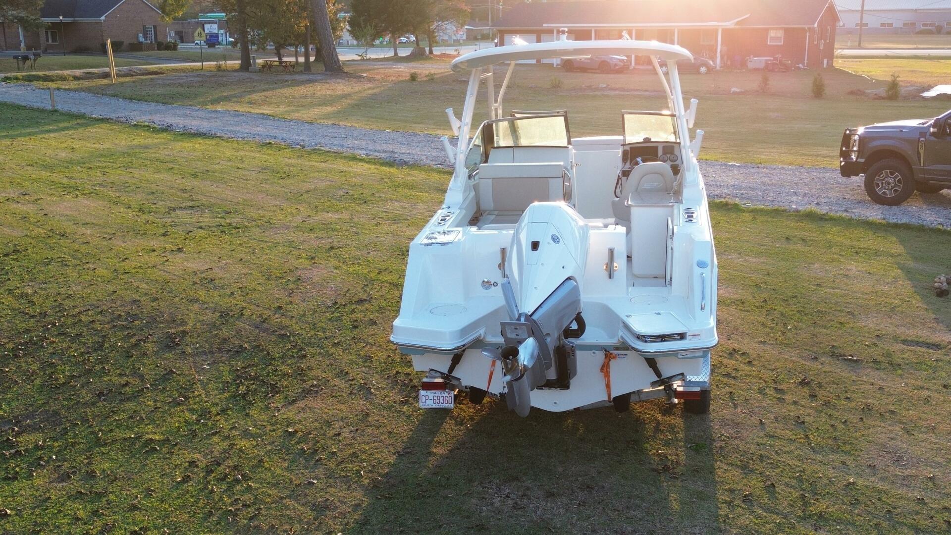 2023 Boston Whaler 240 Vantage - Image 70