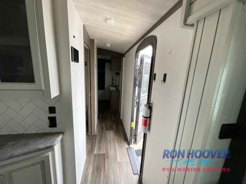 2022 KEYSTONE 33RLI - Image 22