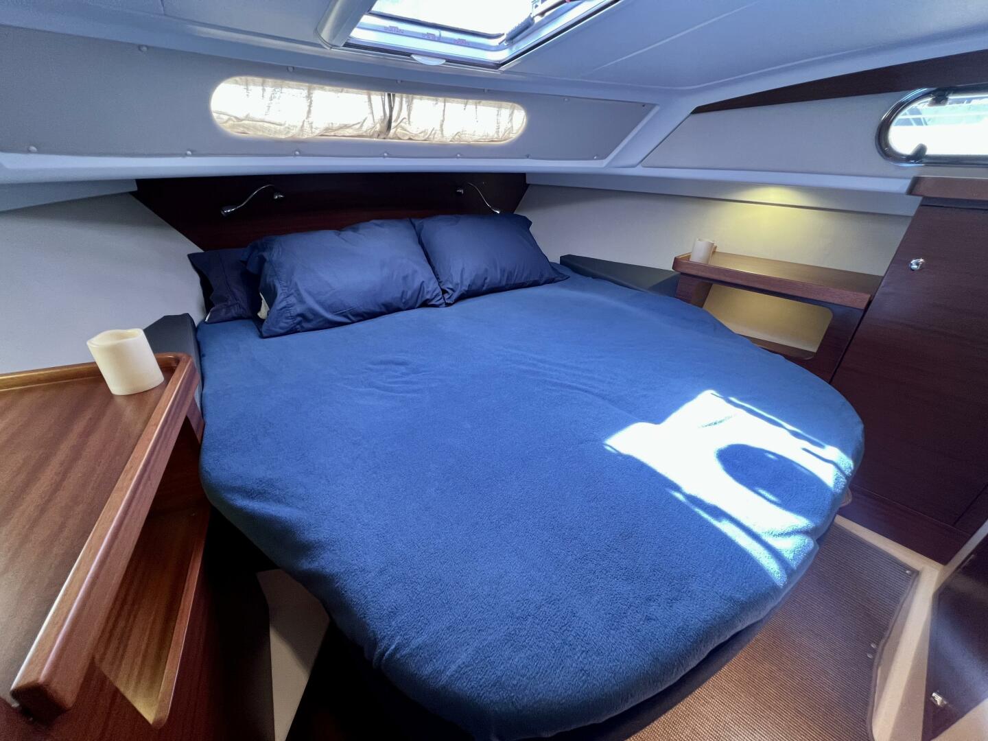 2018 Nimbus 365 Coupe - Image 61