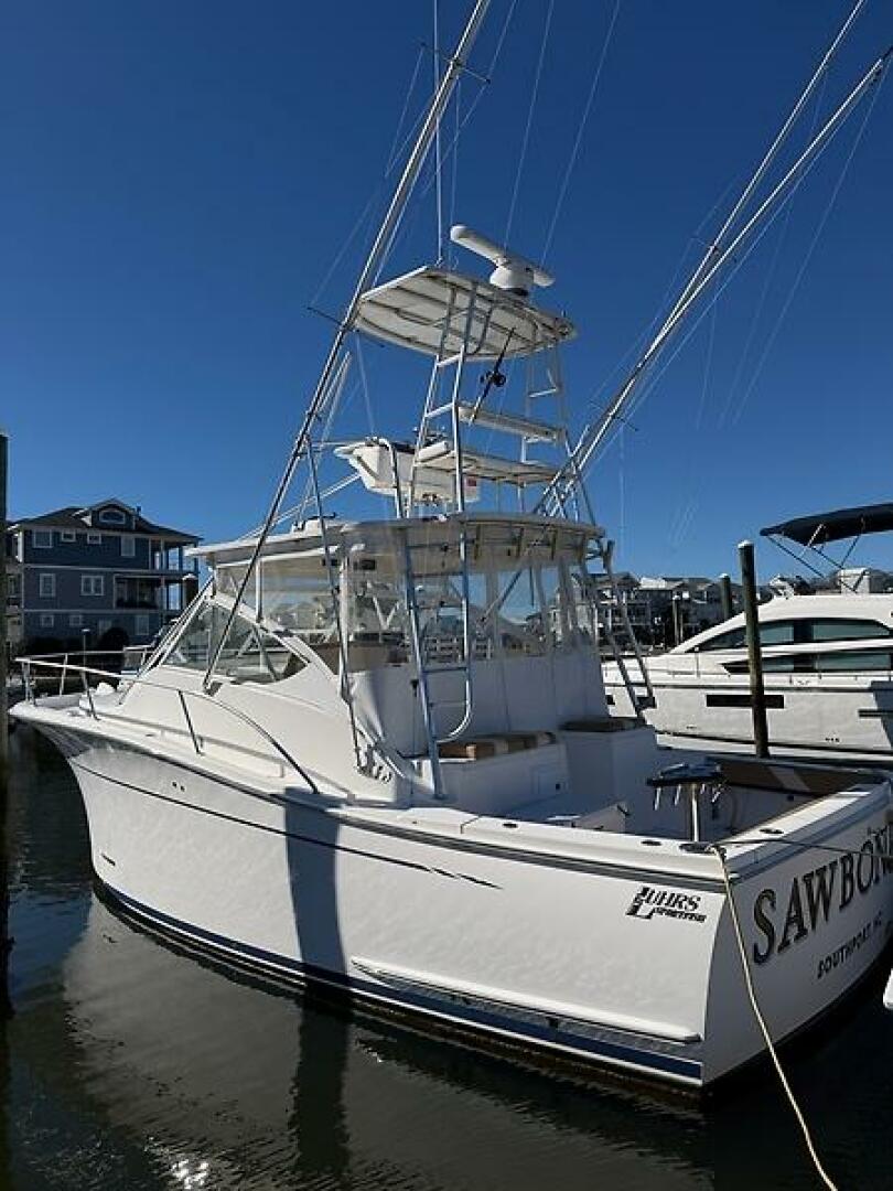 2011 Luhrs 37 IPS Canyon Series - Image 30