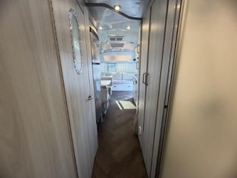 2026 AIRSTREAM INTERNATIONAL 30RBT - Image 24
