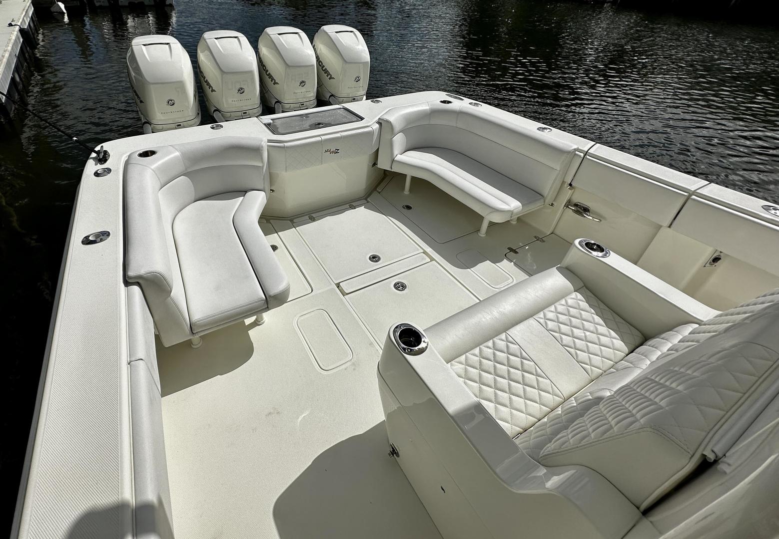 2018 SeaVee 390Z - Image 10
