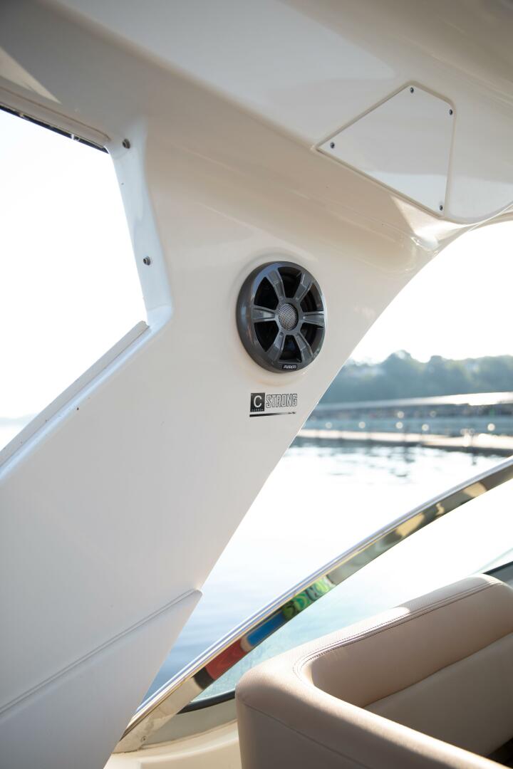 2016 Sea Ray Sundancer 350 - Image 79