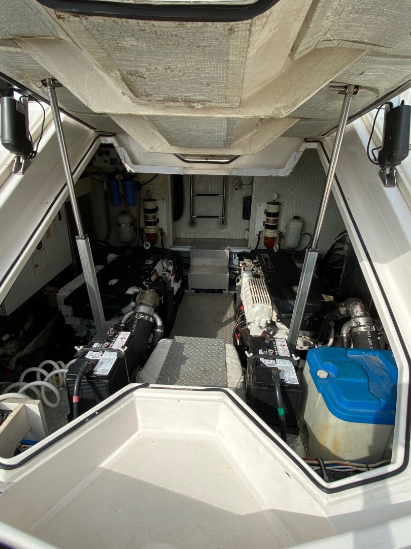 2009 Regal 5260 - Image 42
