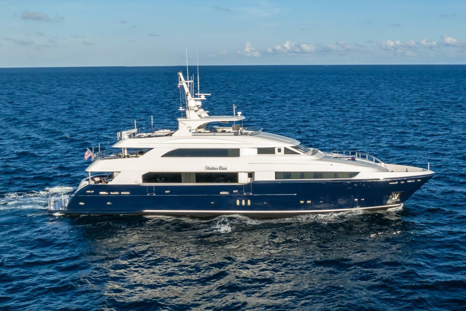 2009 Horizon Model Tri-Deck - Image 2