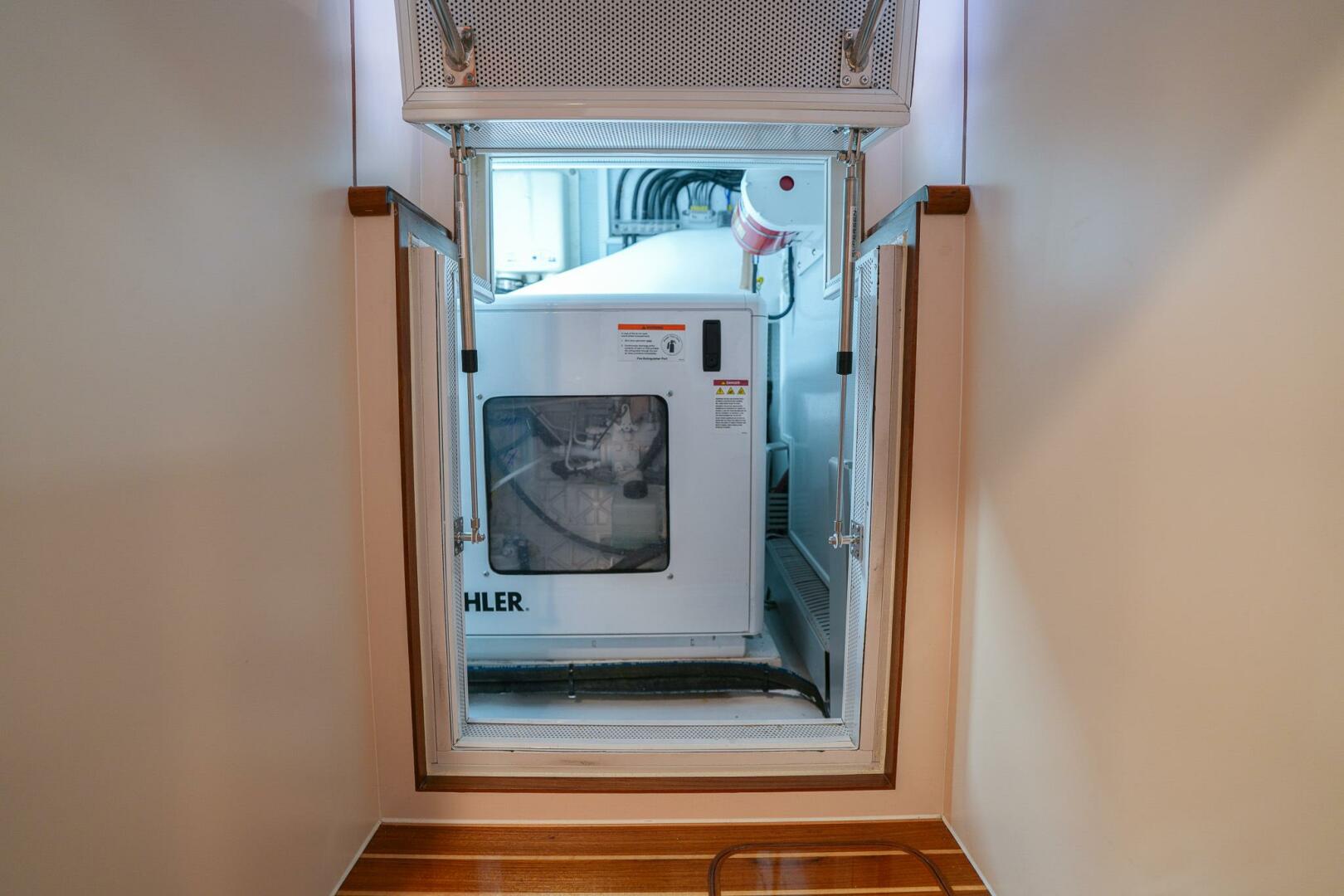 2025 Marlow Explorer 70E-CB - Image 61