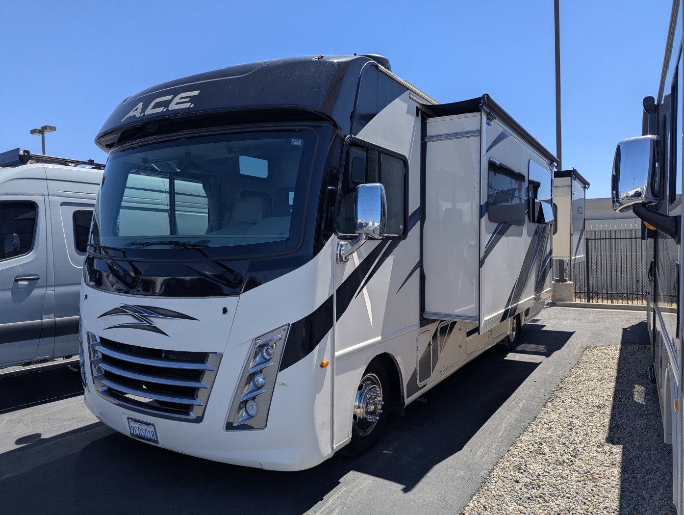 2022 Thor Motor Coach A.C.E. 30.3 - Image 3