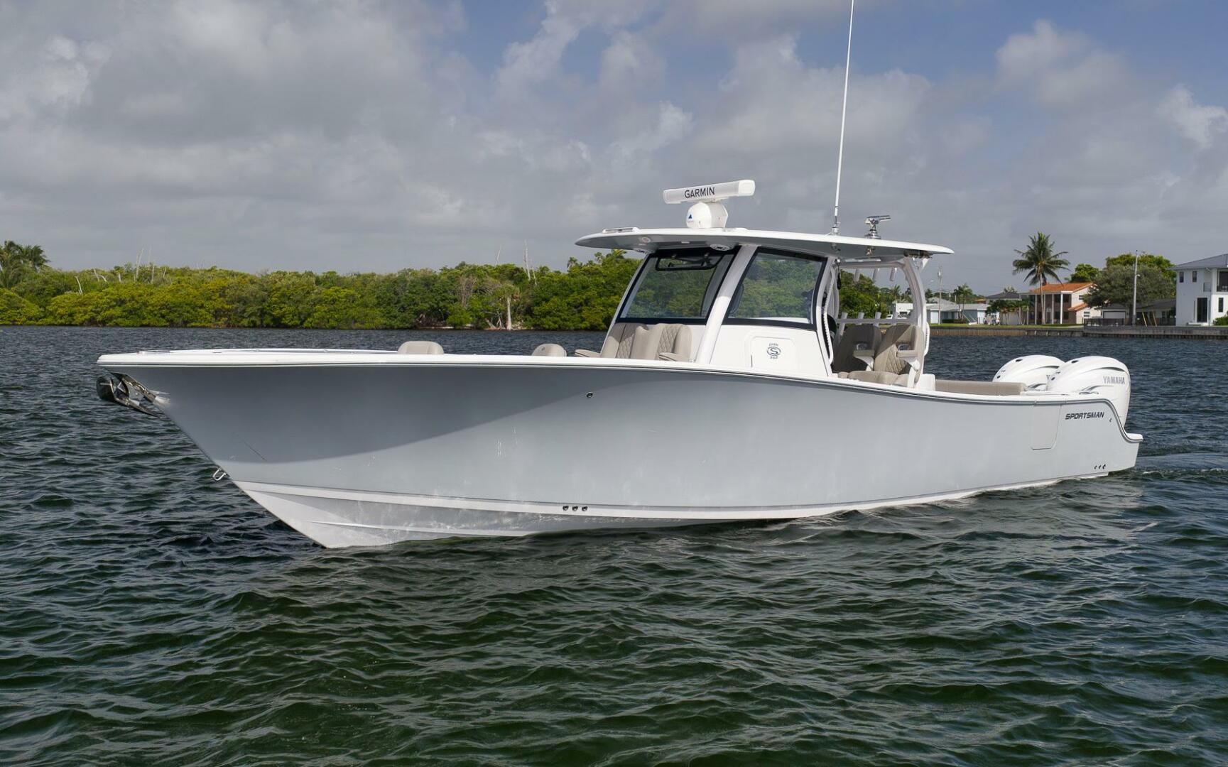 2022 Sportsman 352 - Image 7