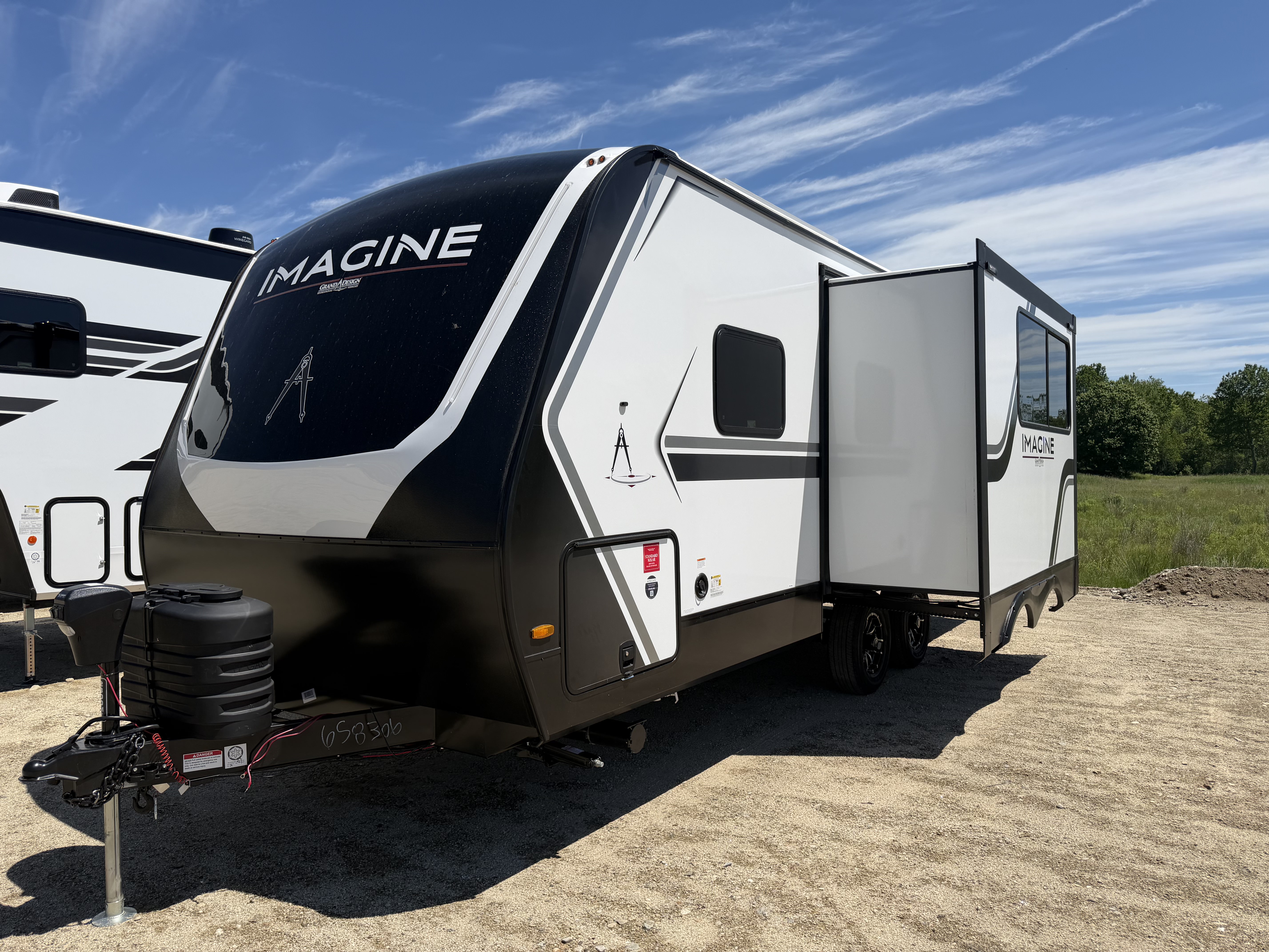 2027 Grand Design Imagine 2300MK - Image 2