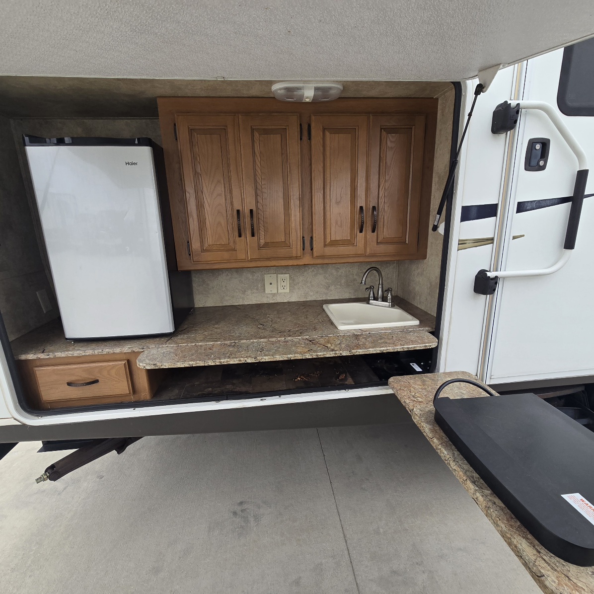 2012 Keystone Outback 312BH - Image 8