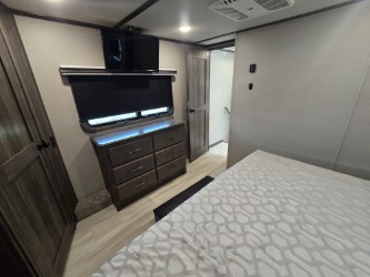 2021 GRAND DESIGN SOLITUDE 310GK - Image 25