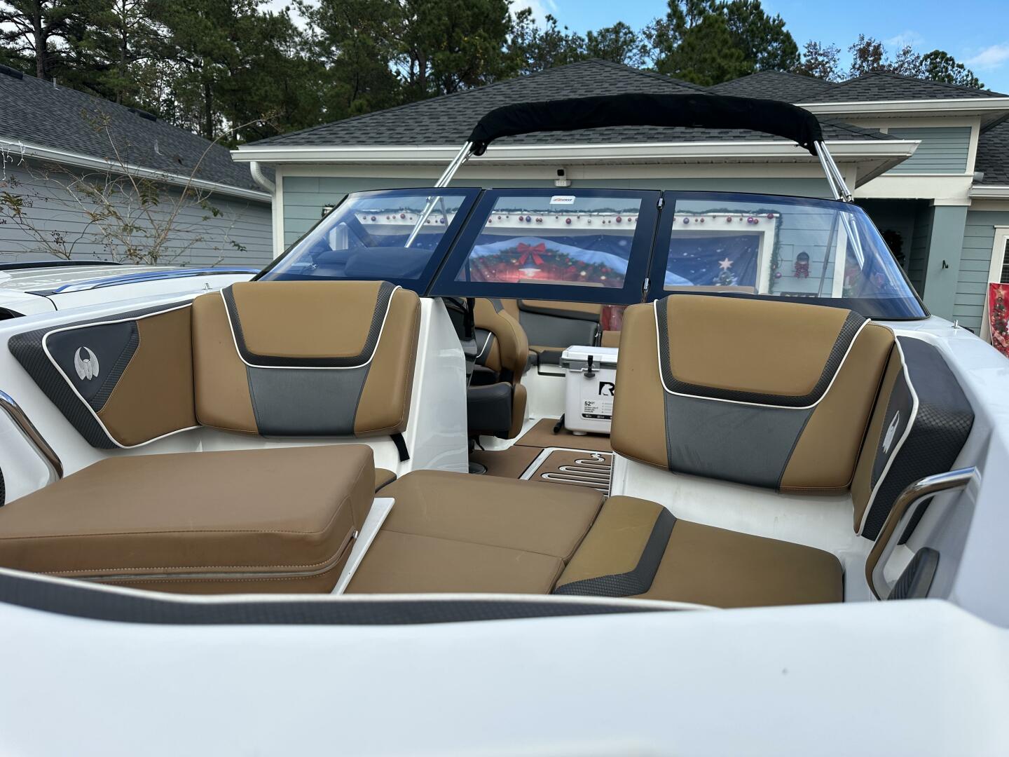2021 Scarab 215 Base - Image 23