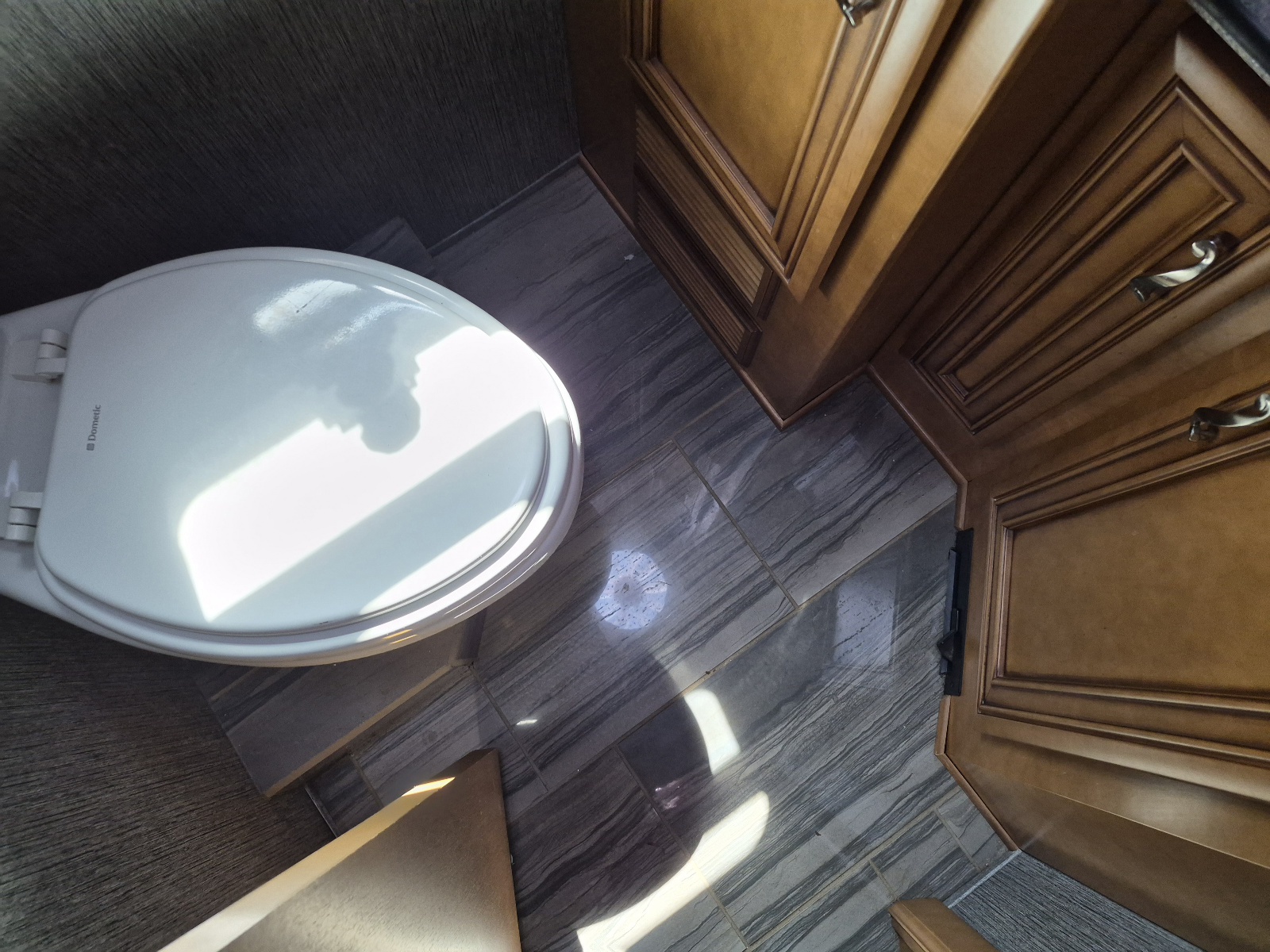 2015 Newmar Ventana 3636 - Image 12