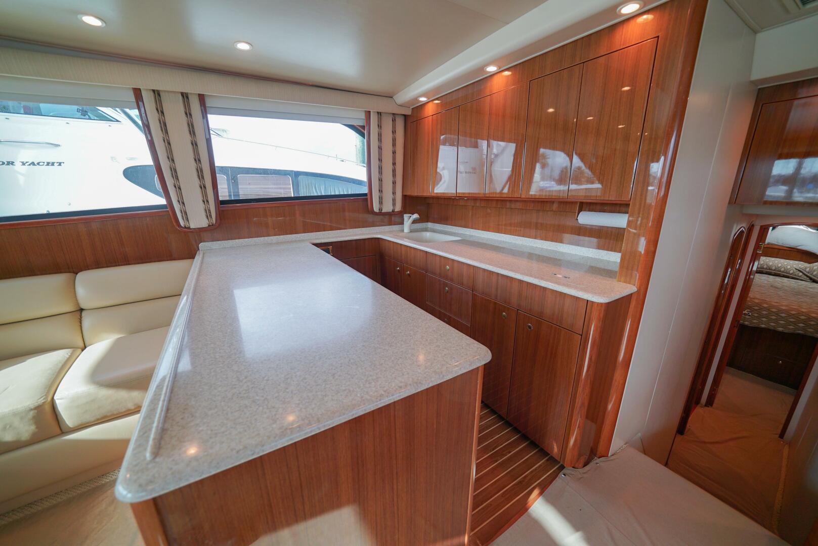 2007 Viking 45 Convertible - Image 6