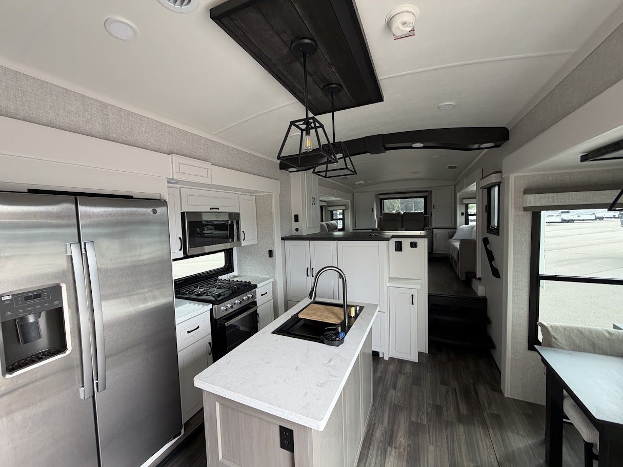 2025 JAYCO NORTH POINT 382FLRB - Image 46