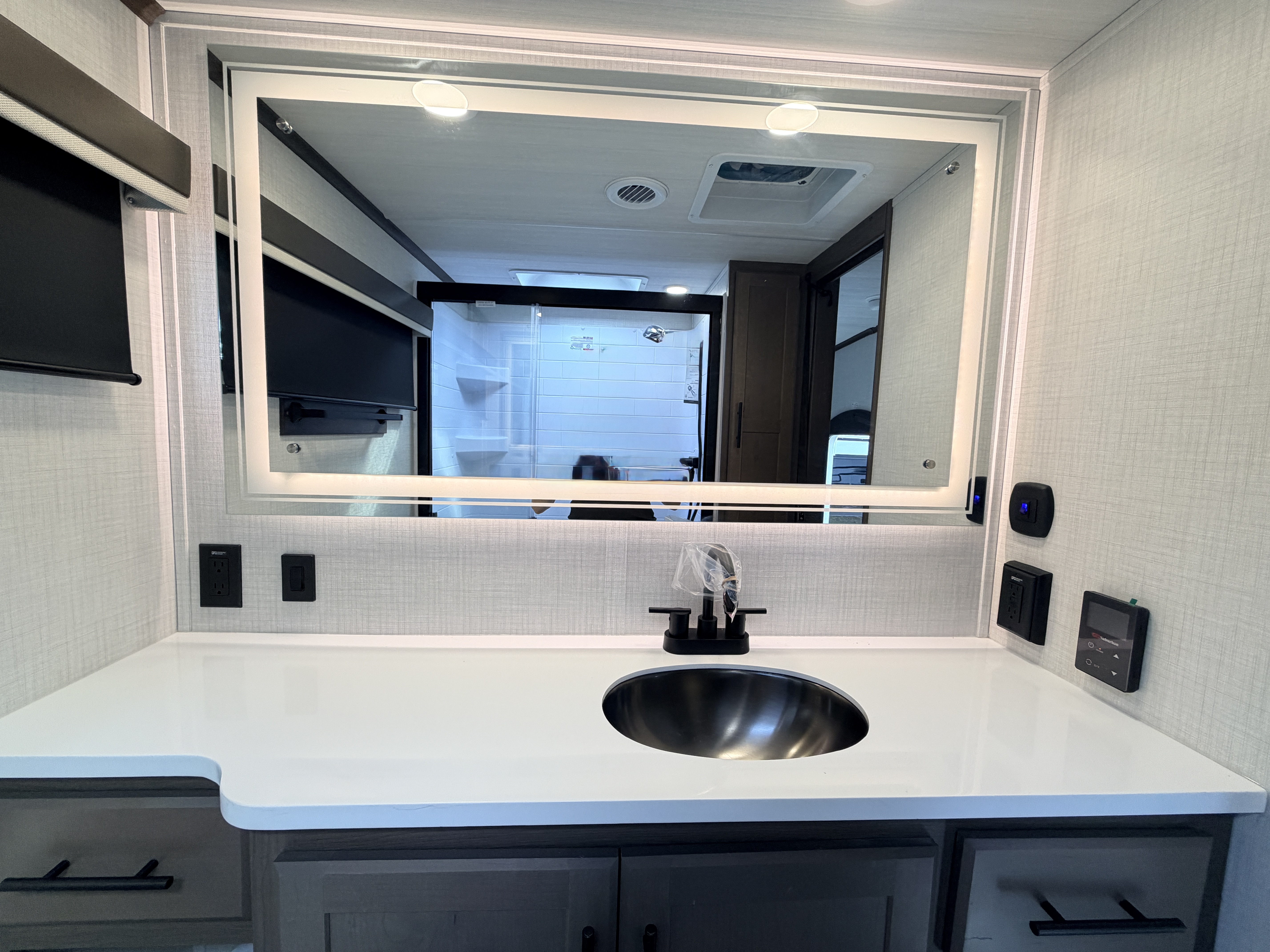 2027 Keystone Cougar 316RLS - Image 21