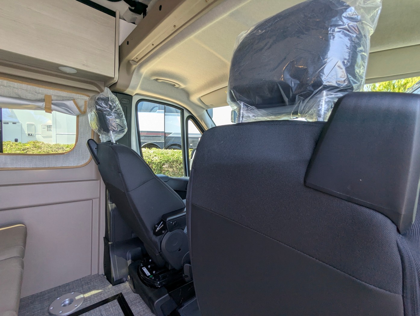 2027 Winnebago Solis 59P - Pop Top - Image 10