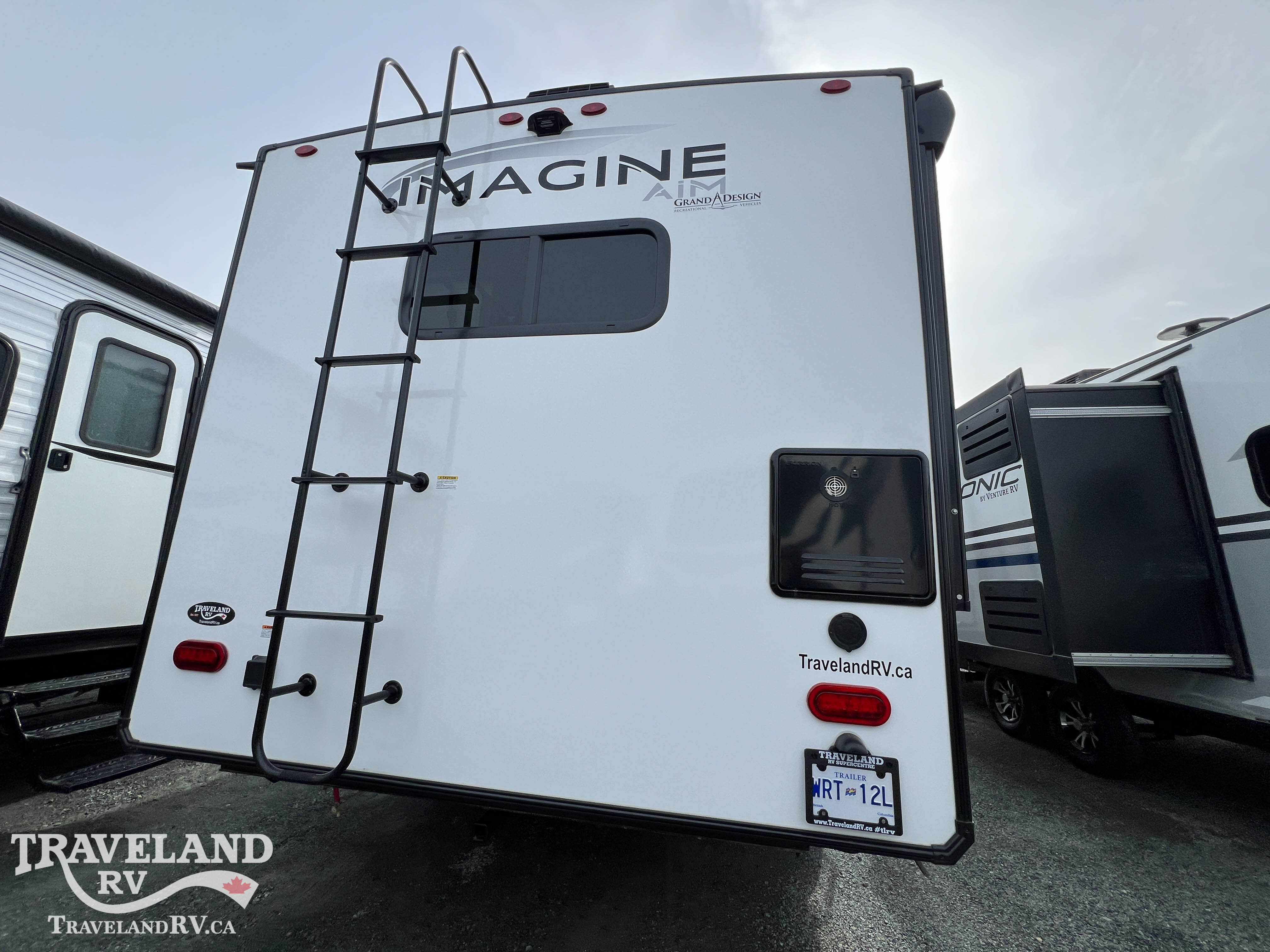 2024 Grand Design Imagine AIM 16ML - Image 3