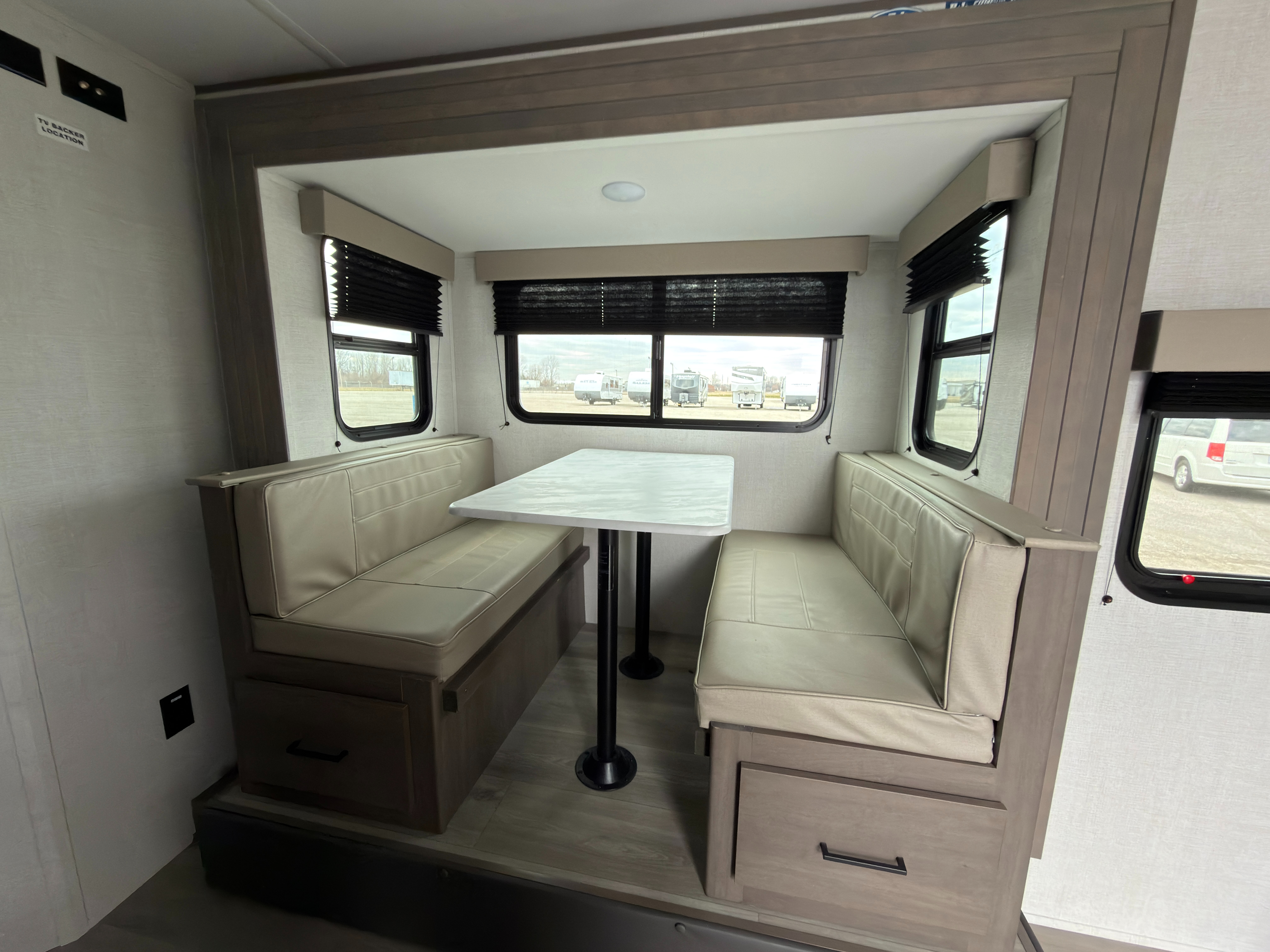 2025 Grand Design TRANSCEND XPLOR 161BH - Image 11