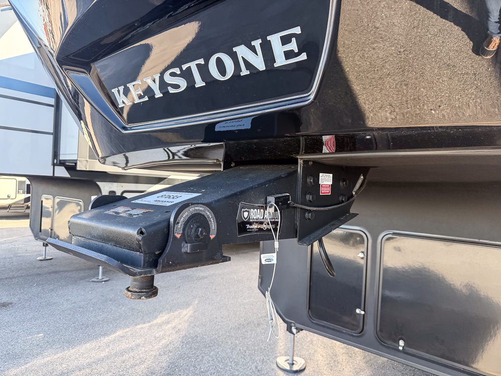 2026 KEYSTONE 380LT - Image 3