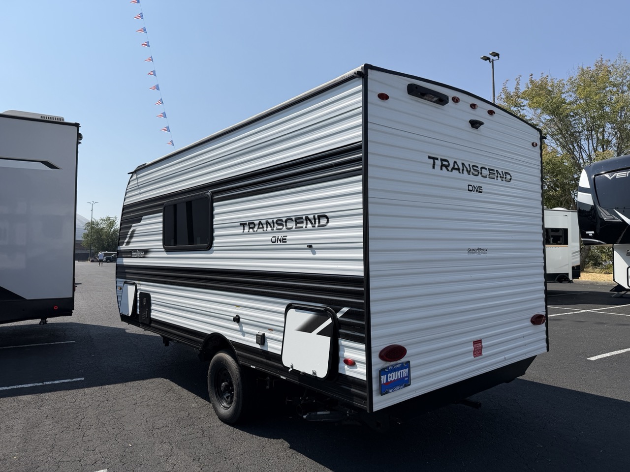 2026 Grand Design Transcend ONE 151BH - Image 2