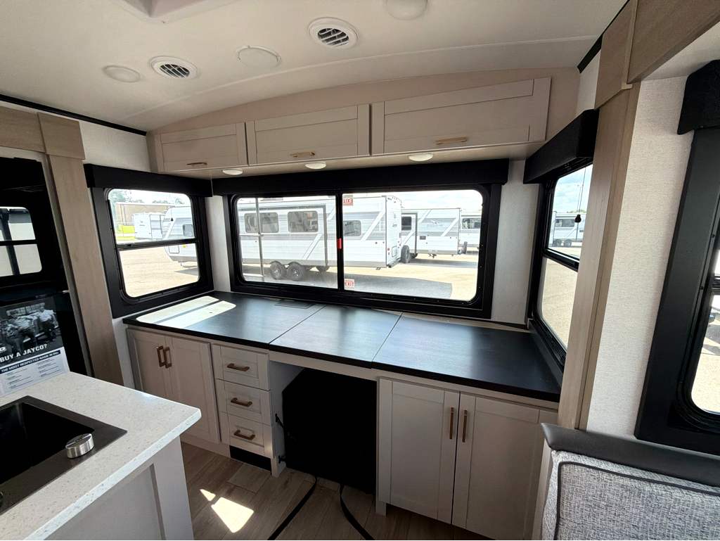 2027 JAYCO JAY FEATHER 27MK - Image 16