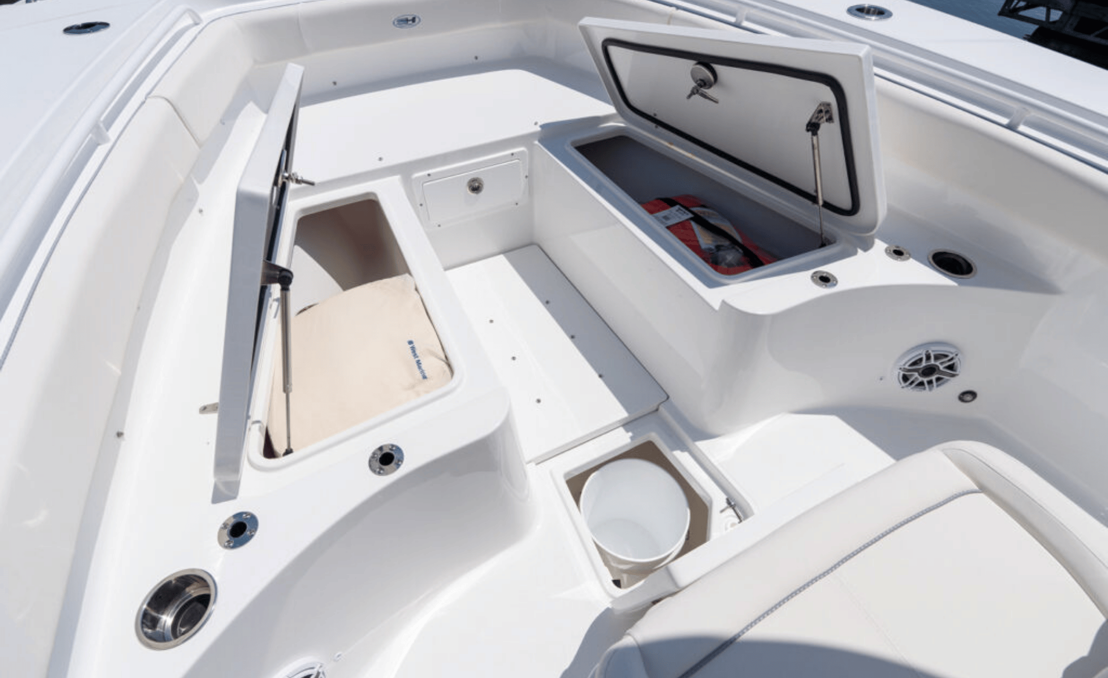 2027 Sea Hunt Gamefish 27FS - Image 9