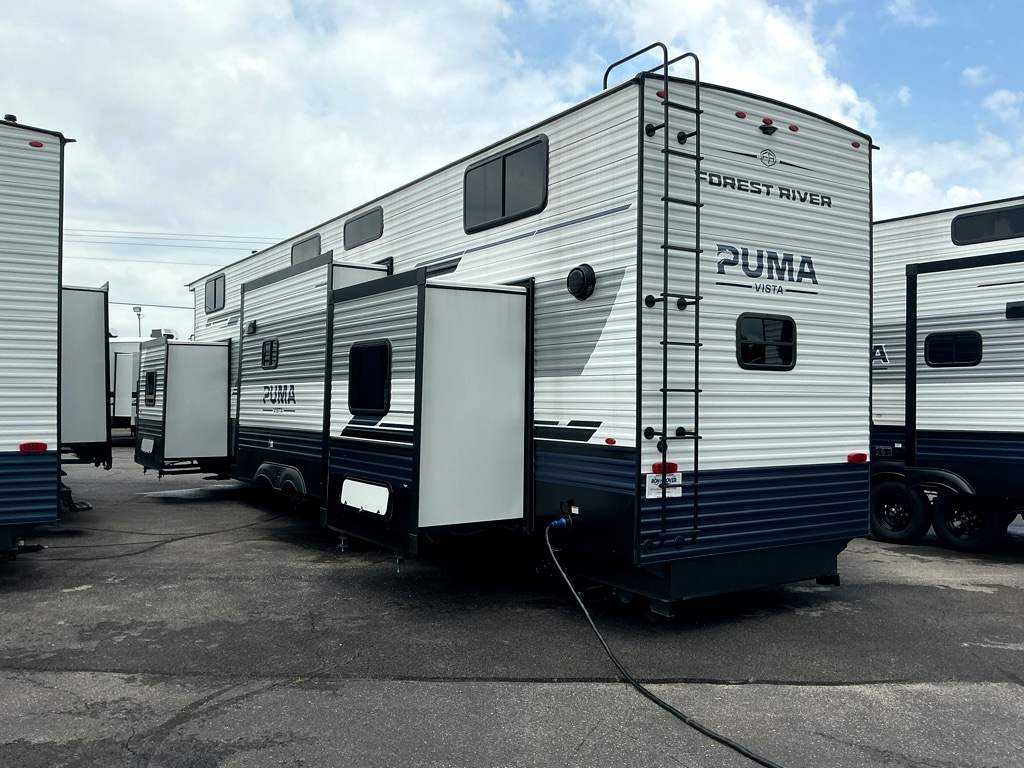 2026 PALOMINO 421LFT - Image 30