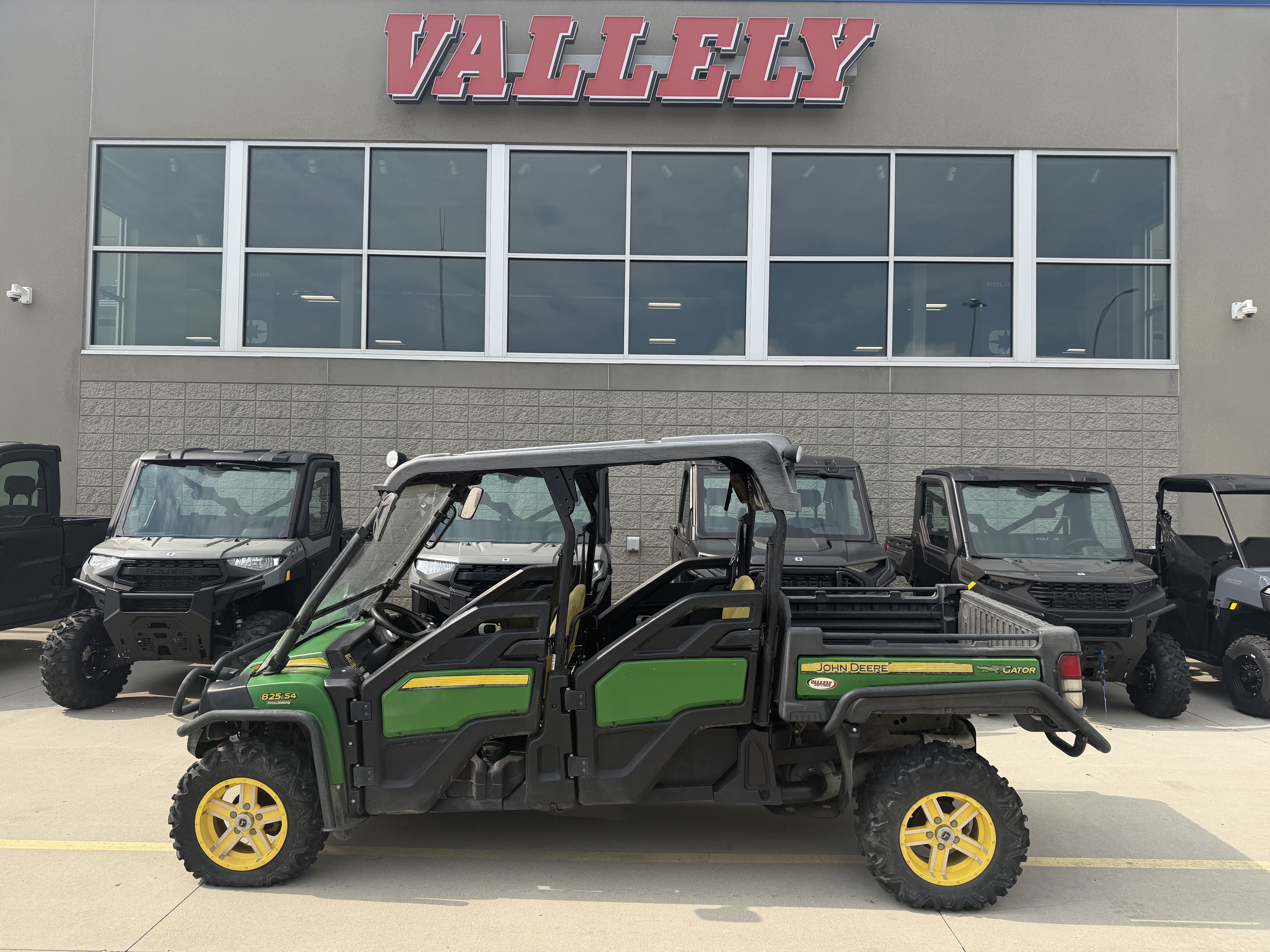 2013 John Deere Gator XUV 825i S4